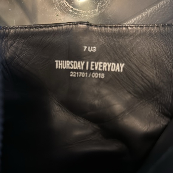 Thursday Boots Bijou size 7 black - Picture 5 of 5